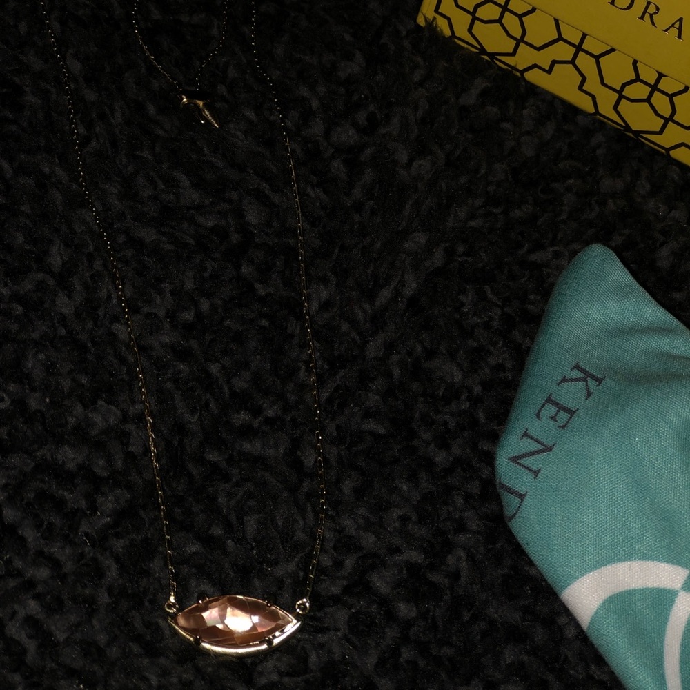 Kendra Scott Necklace